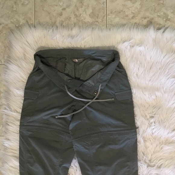 THE NORTH FACE COVERTIBLE SHORT/PANTS FOR OUTDOORS /INDOORS HIKING PANTS/SIZE 4 - Picture 11 of 12